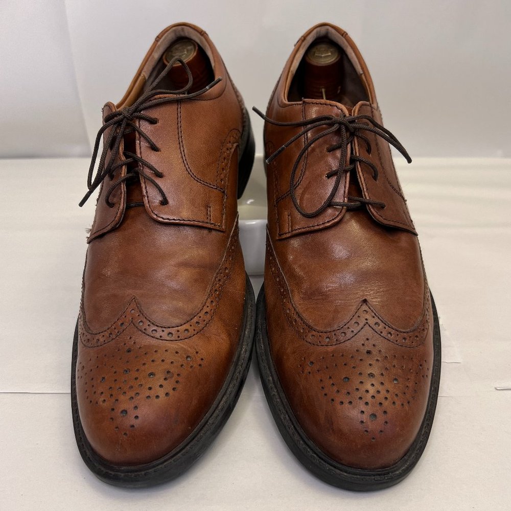 Johnston & Murphy Wing Tip Oxfords - Picture 4 of 8